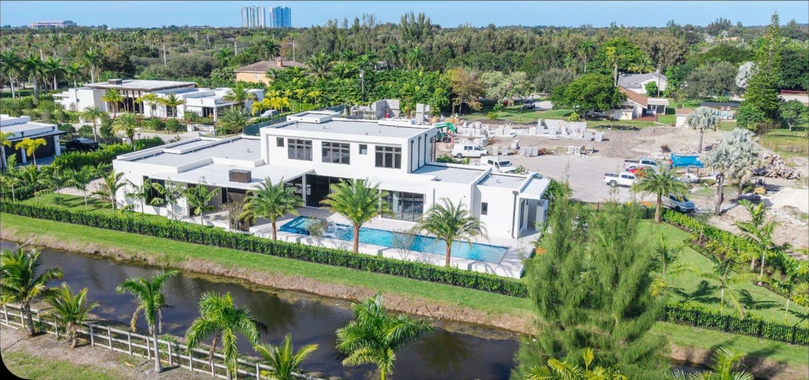 Completed luxury waterfront residence in Plantation, Florida